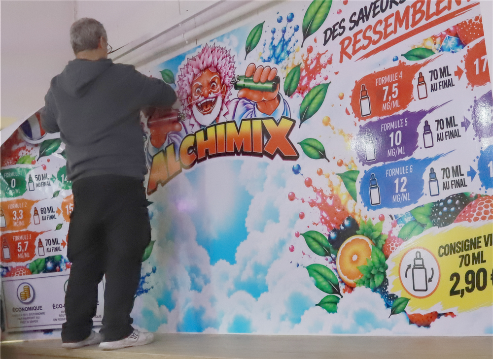 Covering mural grand format & signalétique boutique Zengaro Joigny
