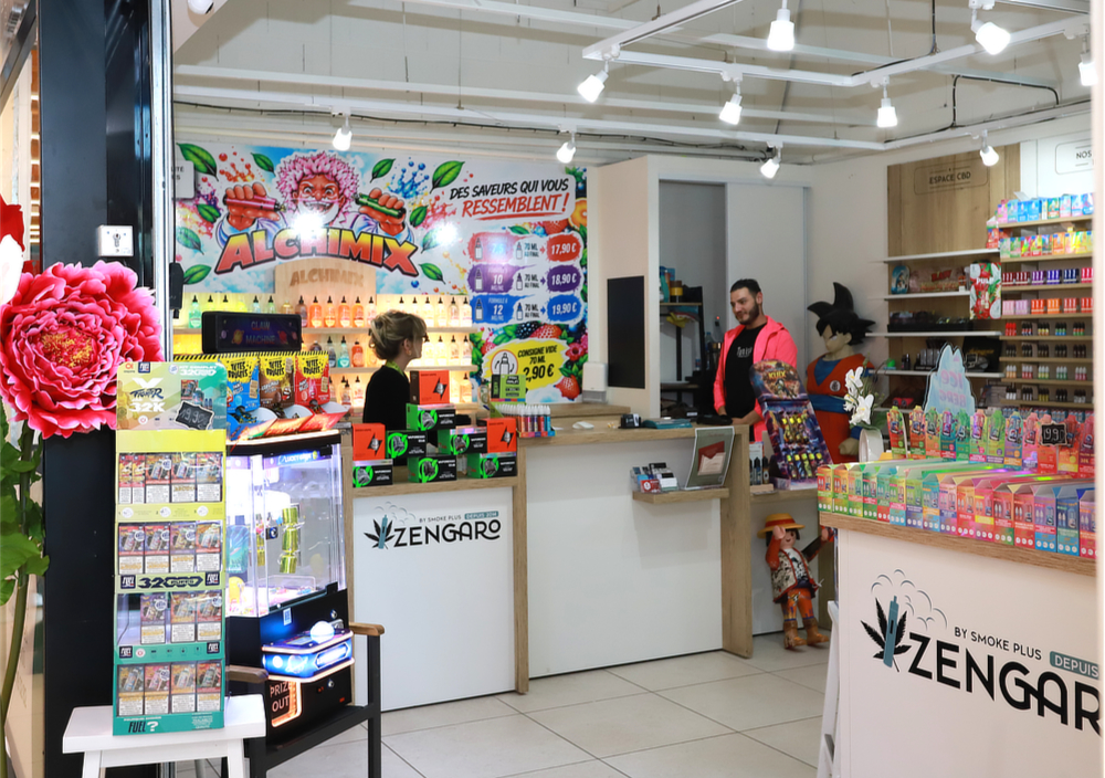 Covering mural grand format & signalétique boutique Zengaro Joigny