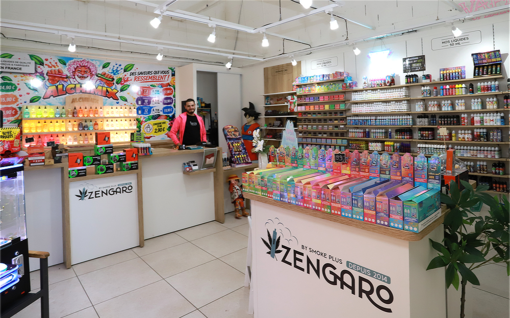 Covering mural grand format & signalétique boutique Zengaro Joigny
